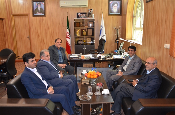نشست معاون بانک اقتصاد نوین کشور با مدیرعامل منطقه ویژه اقتصادی بوشهر