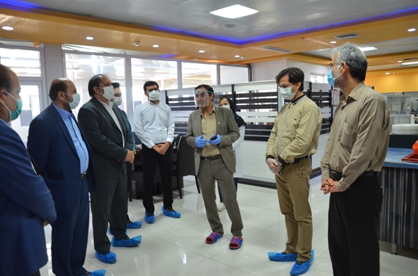 بازدید معاون استانداری بوشهر از آزمایشگاه مستقر در منطقه ویژه اقتصادی بوشهر